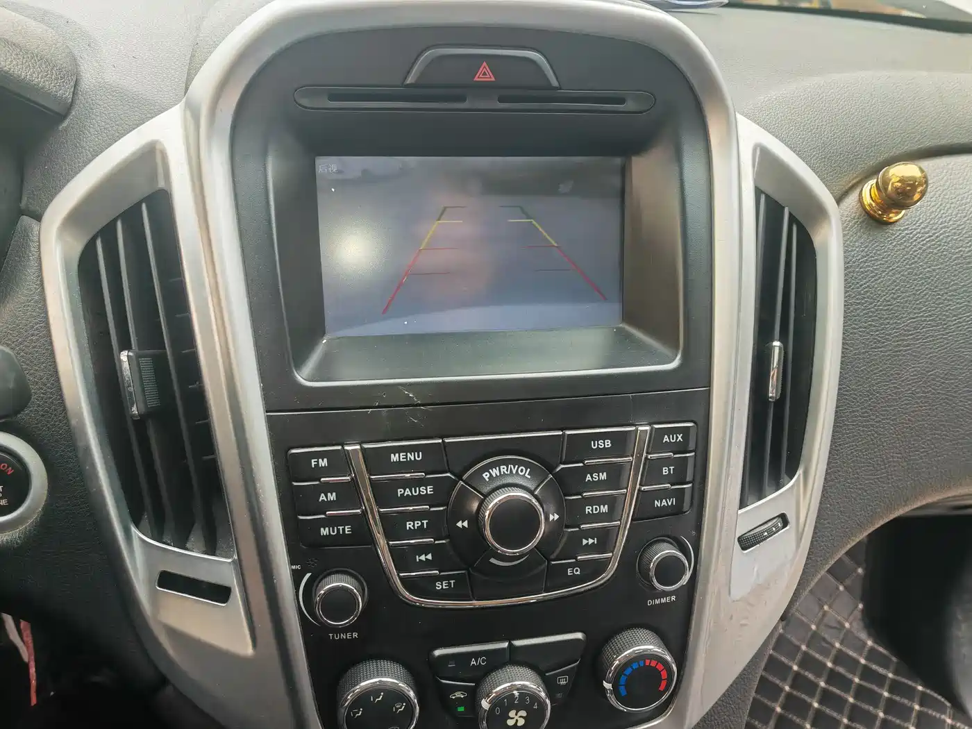 Jiangling Yusheng S350 2015 2013 2.4T Automatic 4WD Diesel Premium Luxury 5-seater