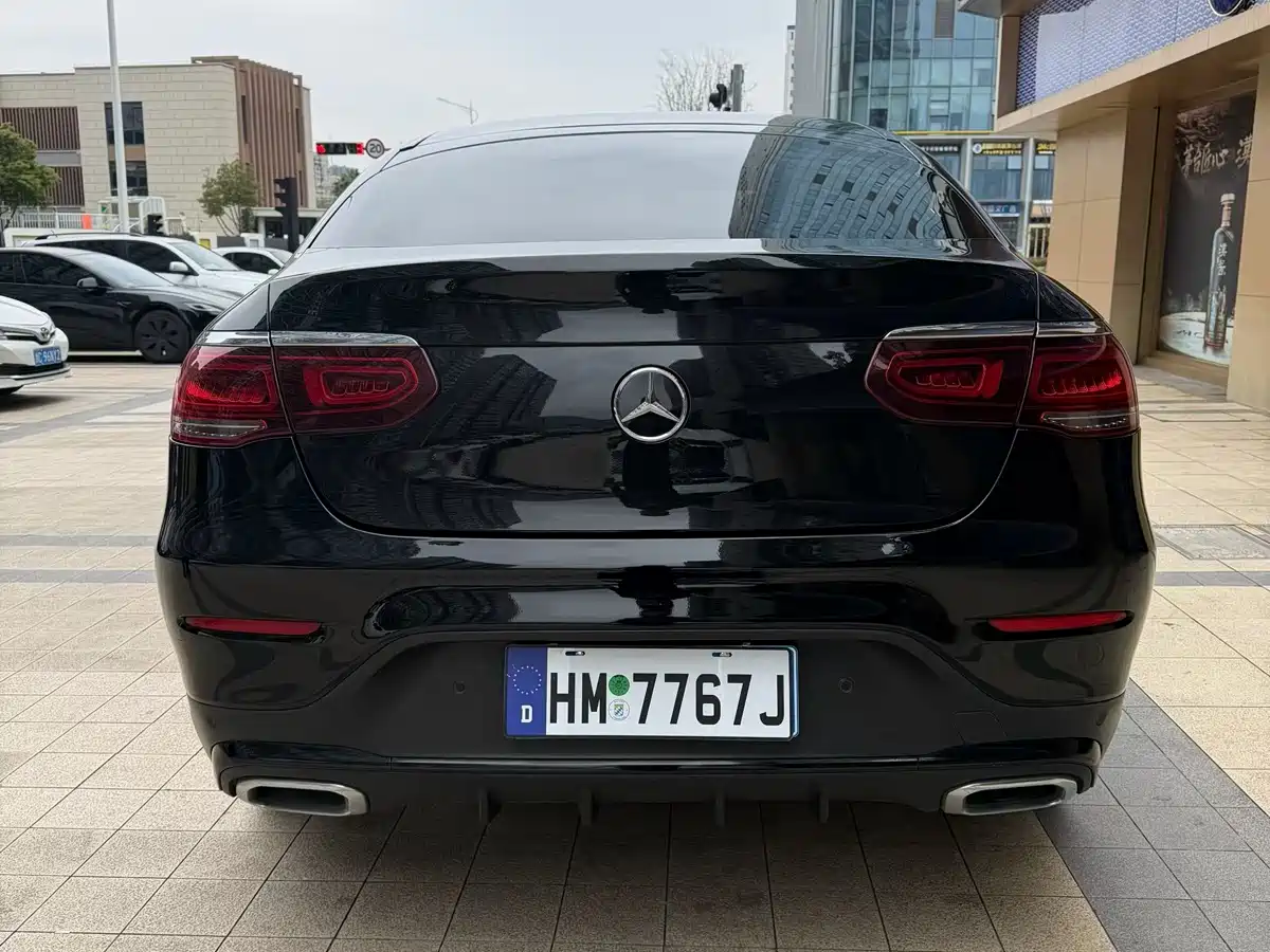 Mercedes-Benz GLC Coupe 2021 GLC 260 4MATIC Coupe SUV фото 9