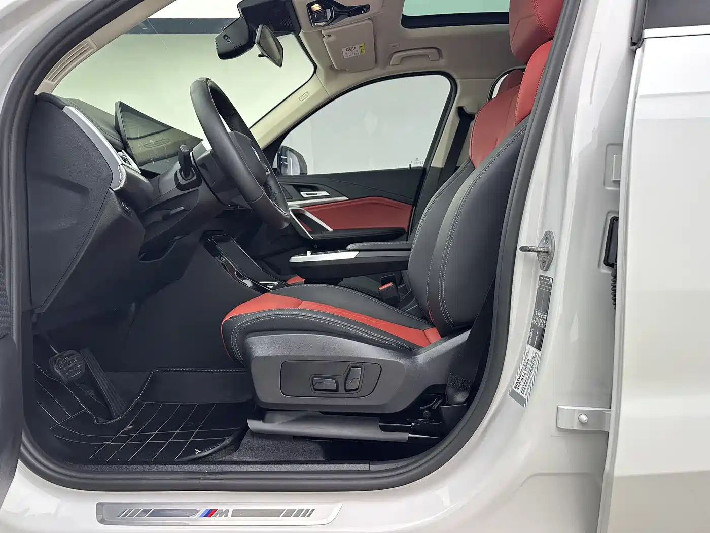 BMW X1 2024 sDrive25Li M Sport Package фото 5
