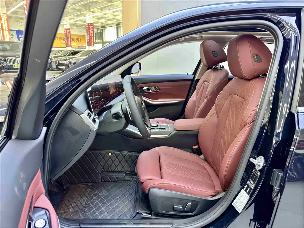 BMW 3 Series 2025 325Li M Sport Package фото 16