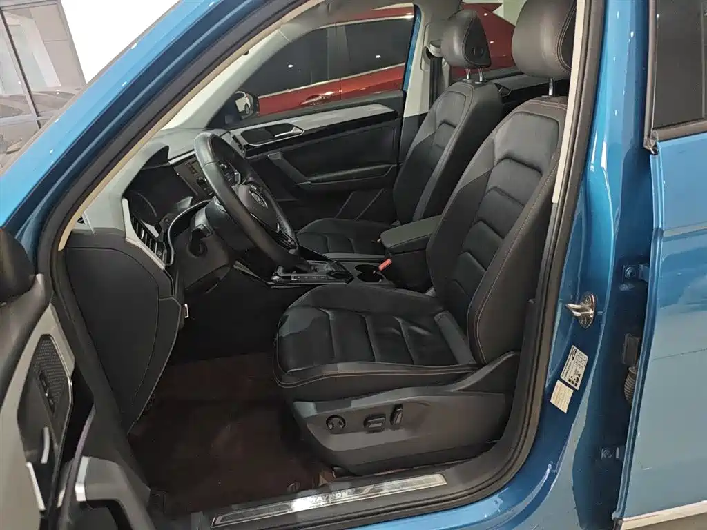 Volkswagen Tayron 2019 330TSI 2WD Luxury China VI фото 12