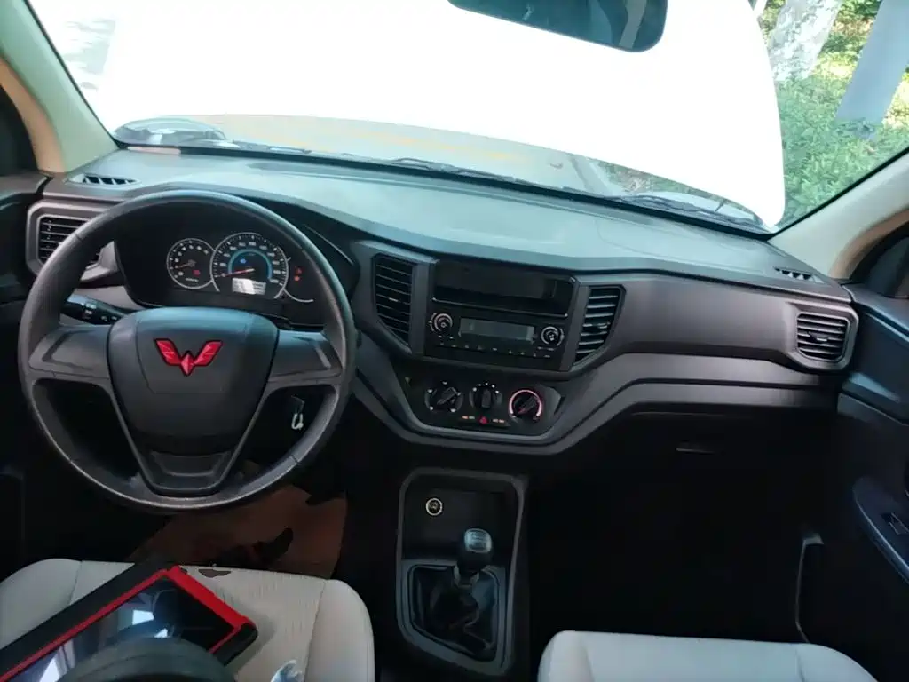 Wuling Motors Wuling Hongguang V 2024 2022 1.5L Power Enjoy Edition Electric Power Steering LAR