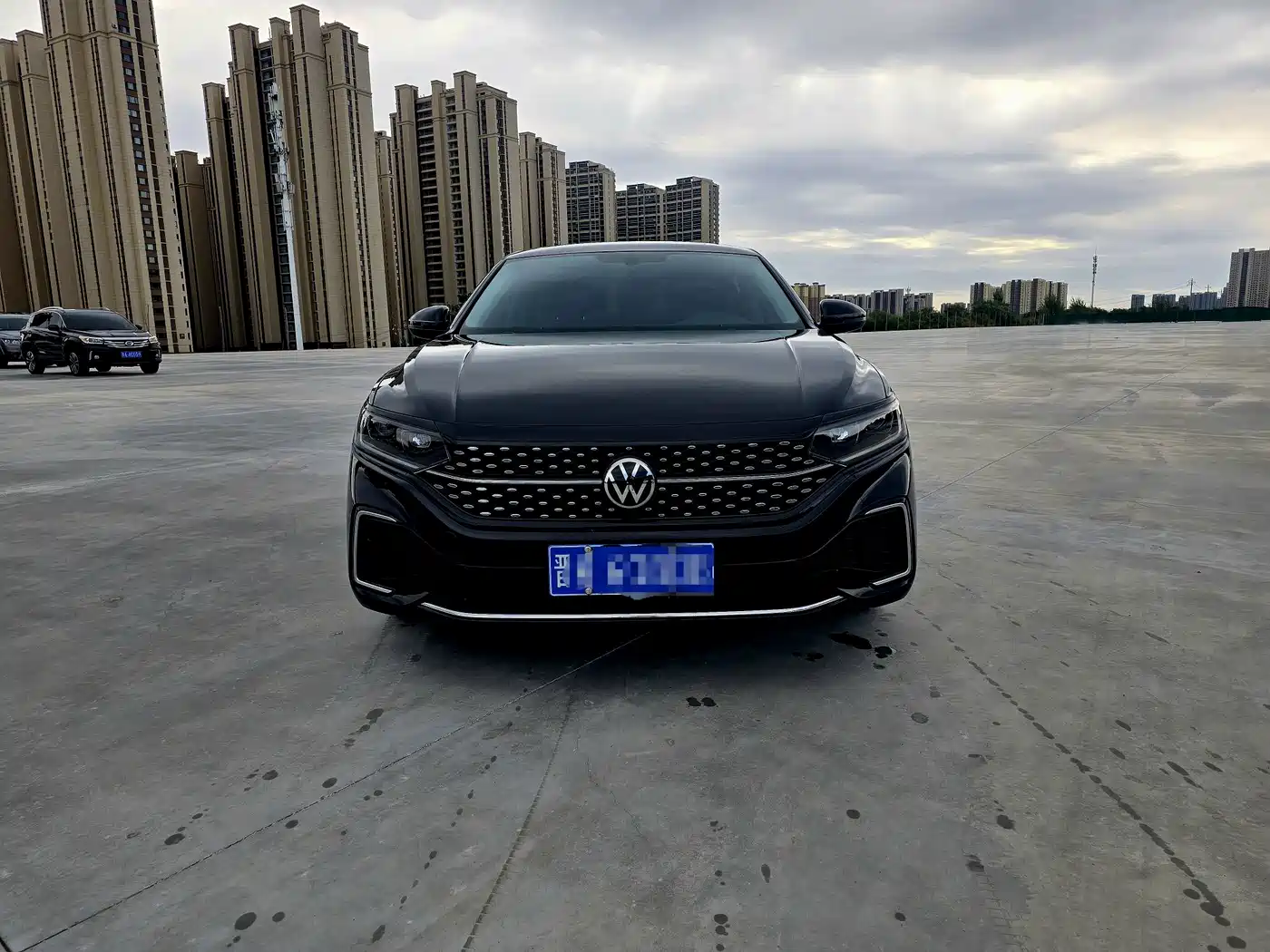 Volkswagen Passat 2024 380TSI Starlight Dragon Soaring Edition