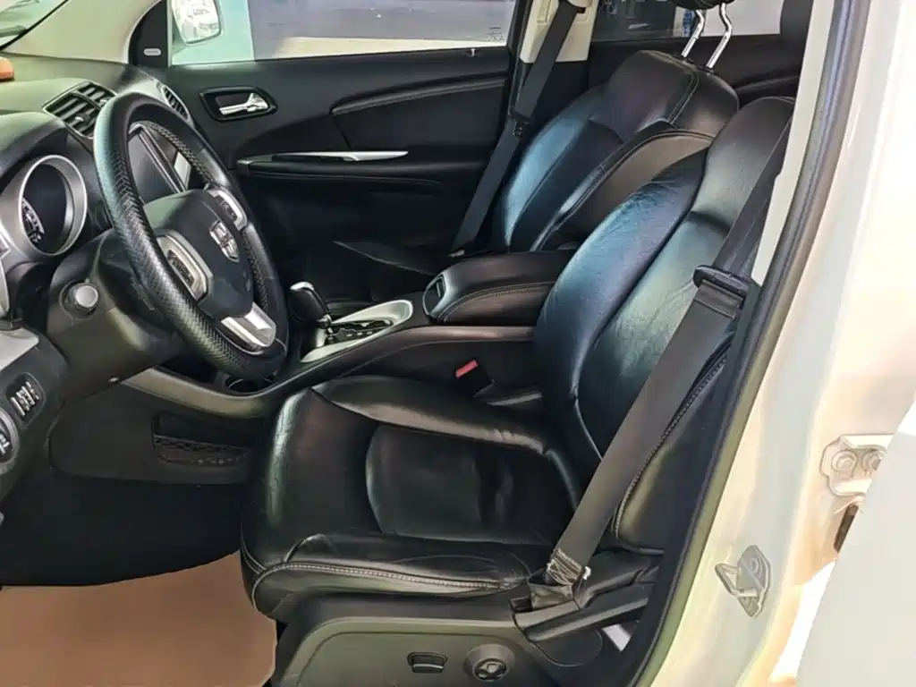 Dodge Journey 2014 2013 Model 2.4L 2WD Premium Edition