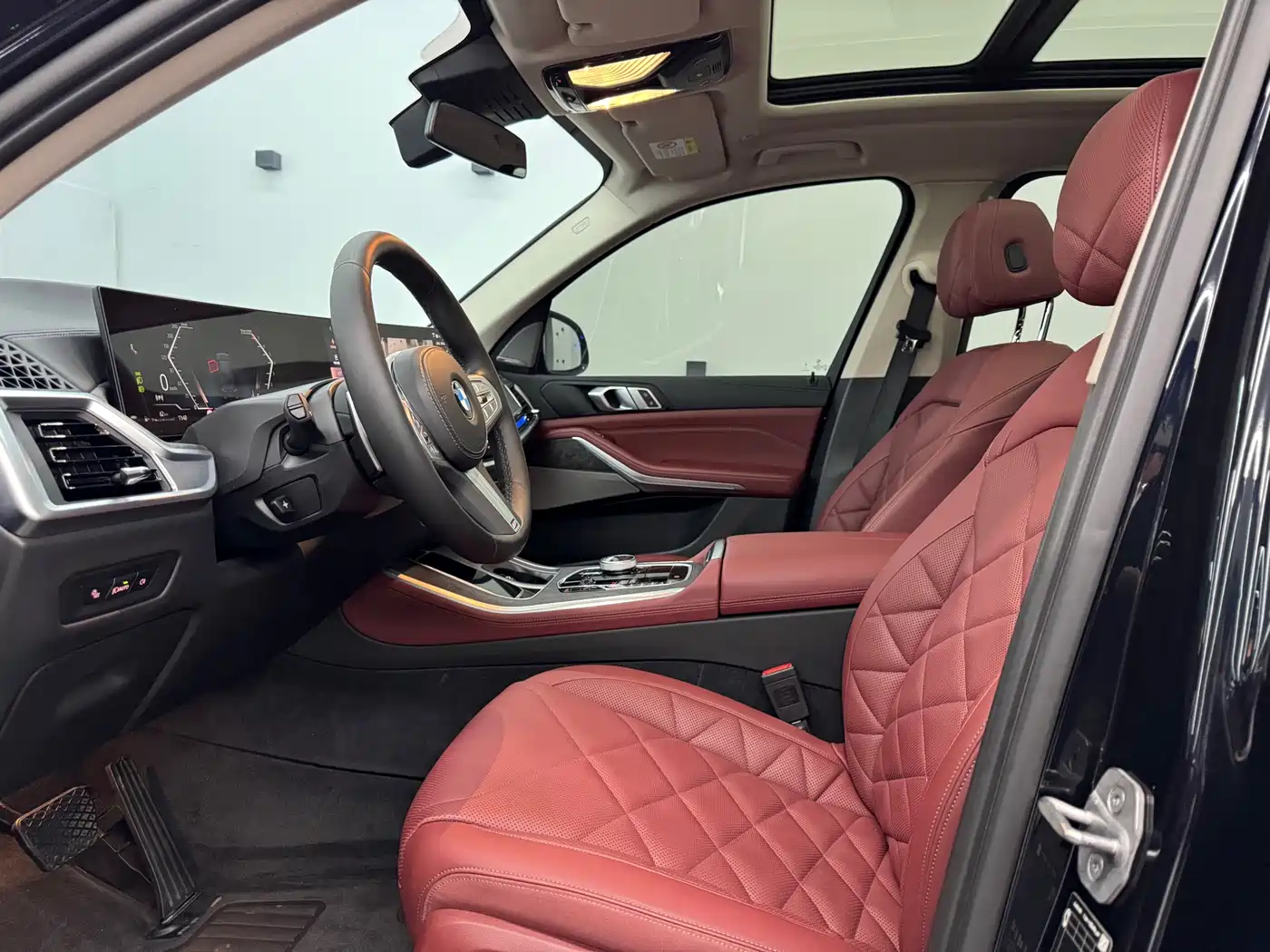 BMW X5 2023 xDrive 30Li Premium M Sport Black Night Package фото 4
