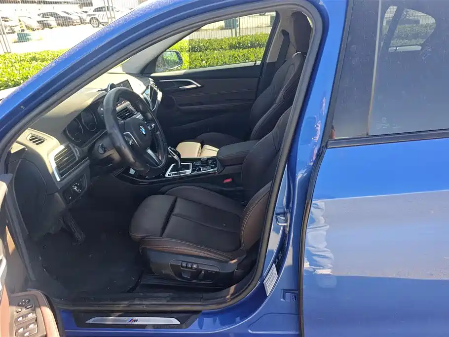 BMW 1 Series 2020 Model 120i M Sport Package фото 9
