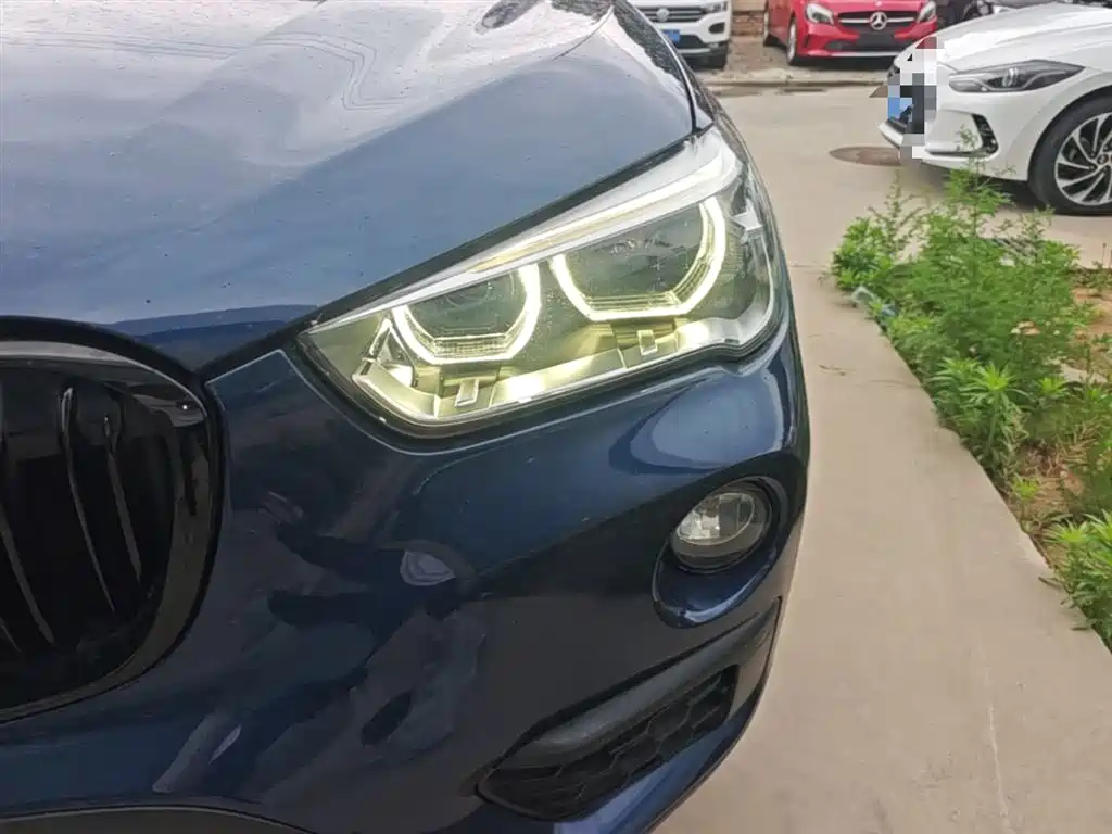 BMW X1 2018 sDrive20Li Leading Model фото 24