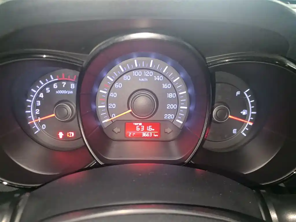 Kia K2 2015 Sedan 1.4L MT GLS фото 12