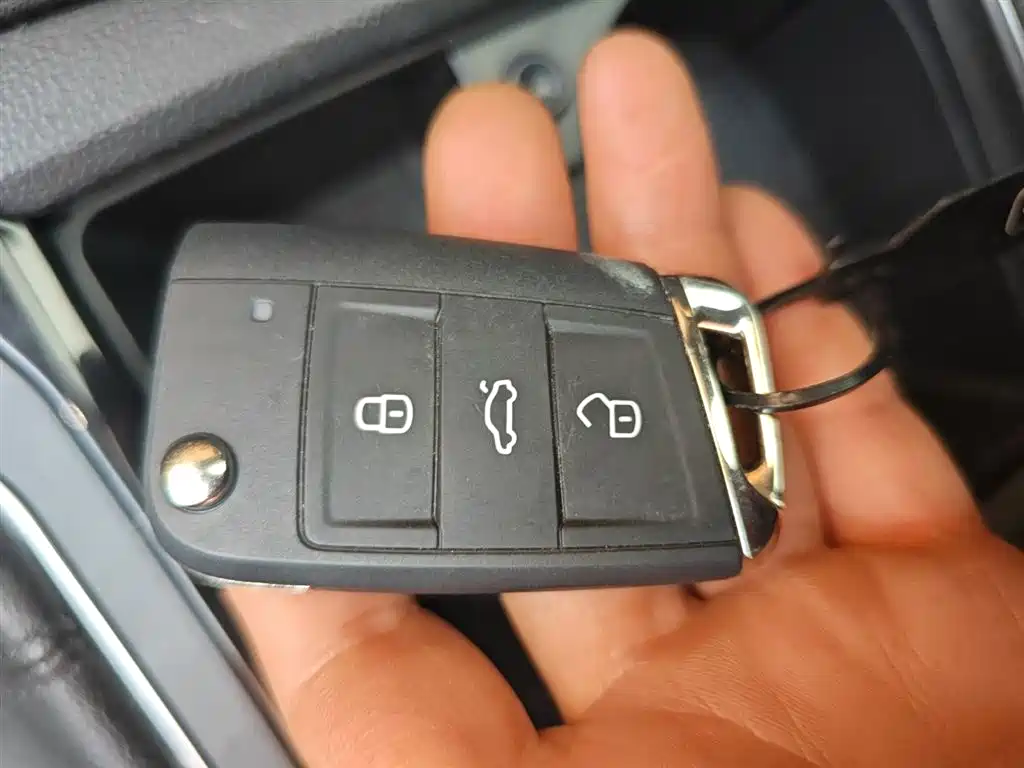 Volkswagen Sagitar 2021 280TSI DSG Comfort Smart Connect Edition фото 11