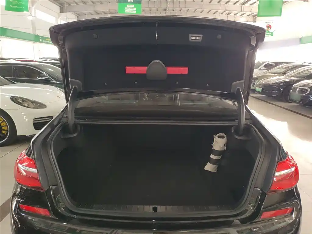 BMW 7 Series 2018 740Li xDrive Premium Type M Sport Package фото 9