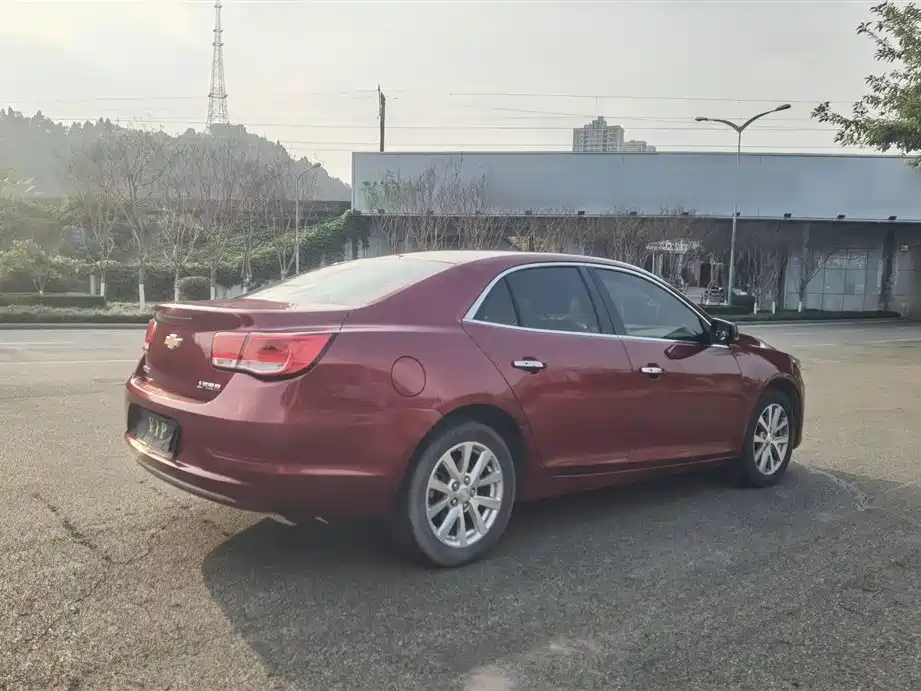 Chevrolet Malibu 2017 1.5T Automatic Luxury Edition фото 19