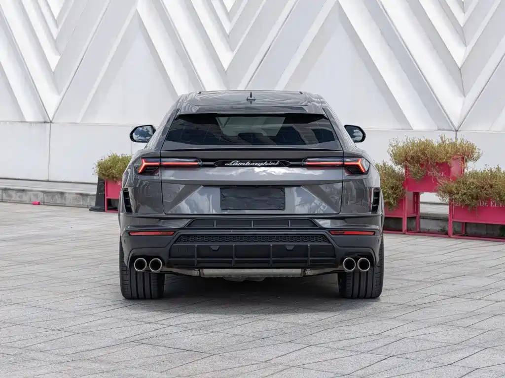 2024 Lamborghini Urus