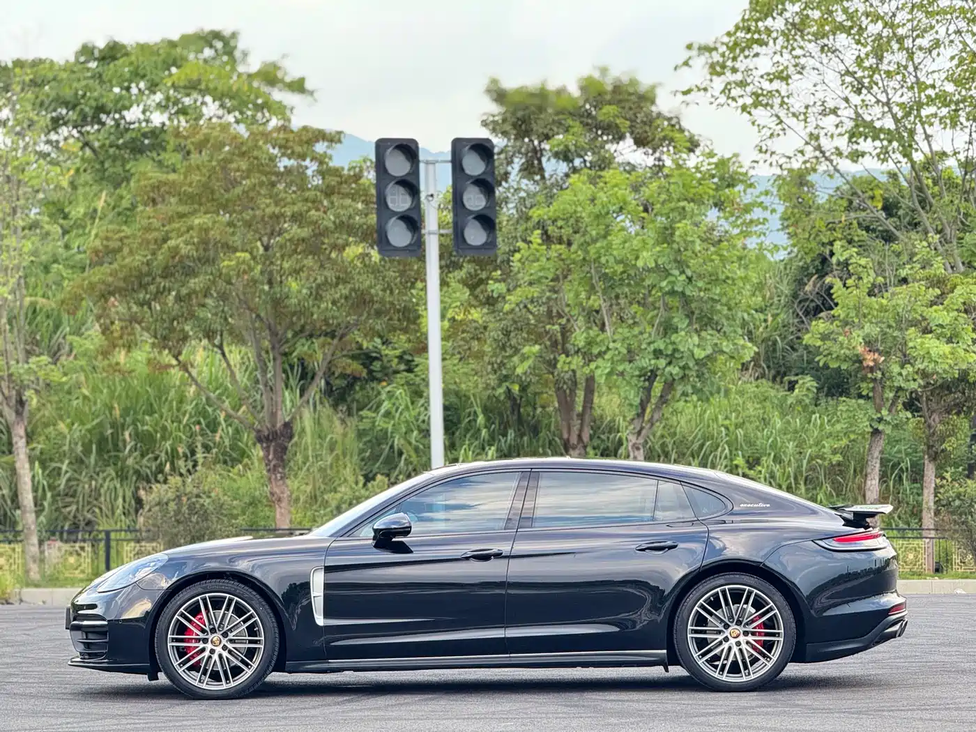 Фото 21 - Porsche Panamera