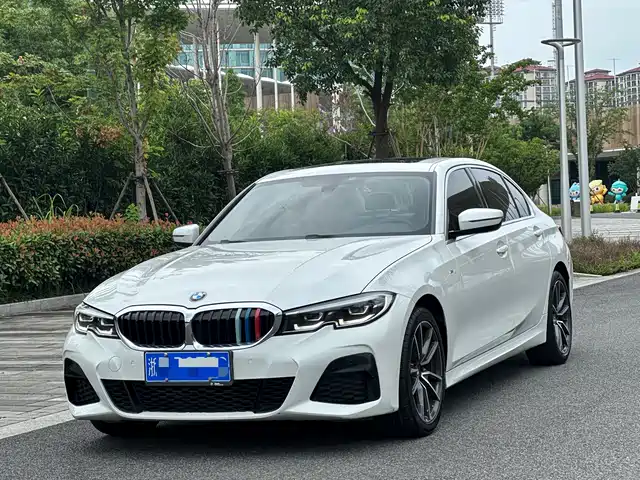 BMW 3 320Li, M Спорт-пакет