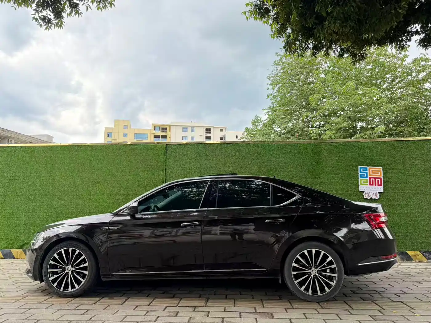 Škoda Superb 2018 TSI330 DSG Luxury Edition China V фото 3