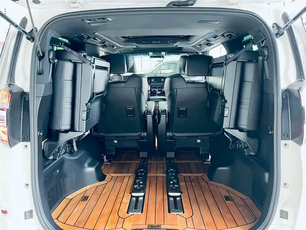 Toyota Vellfire 2021 Crown Hybrid 2.5L HV Supreme Edition фото 9