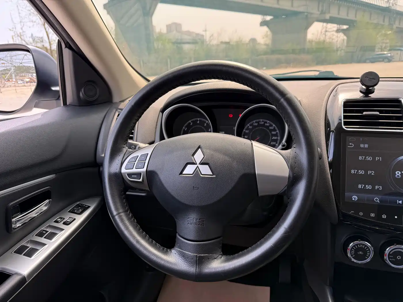 Mitsubishi ASX 2016 2.0L CVT 2WD Navigation Edition фото 9