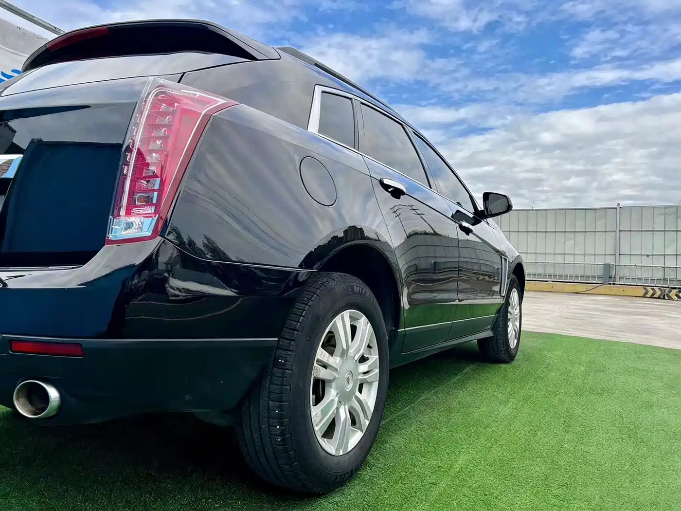Cadillac SRX 2015 3.0L Elite фото 8