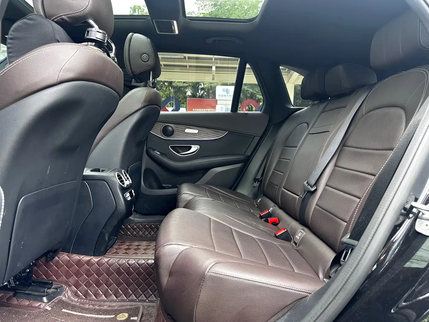 Mercedes-Benz GLC 2022 Facelift GLC 300 L 4MATIC Dynamic Collector's Edition фото 10