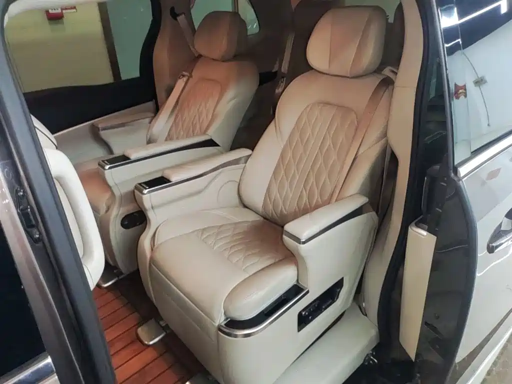 Buick GL8 2020 Model Land Business Class 652T Luxury фото 17