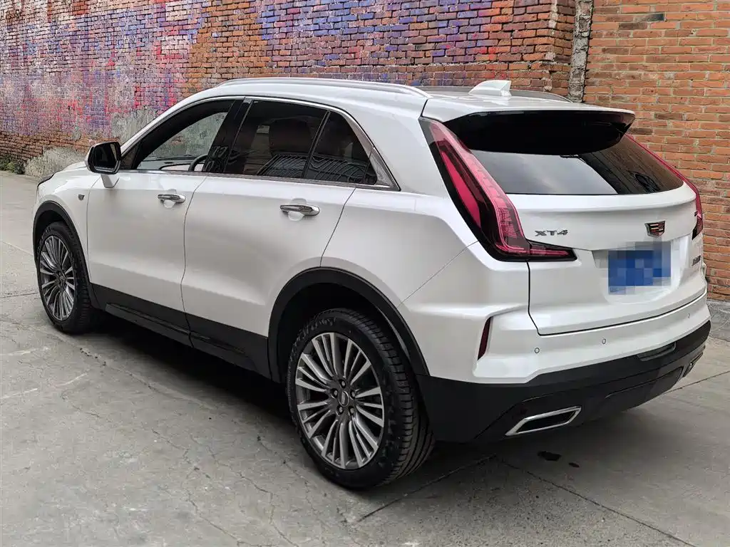 Cadillac XT4 2024 28T 2WD Premium фото 5