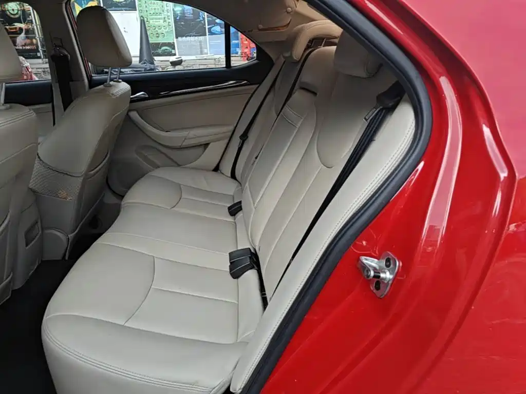 Roewe 360 2015 2015 1.5L Automatic Luxury