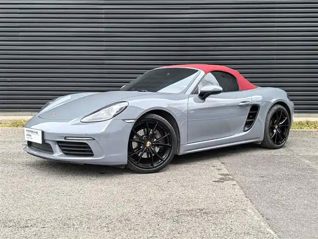 PORSCHE 718
