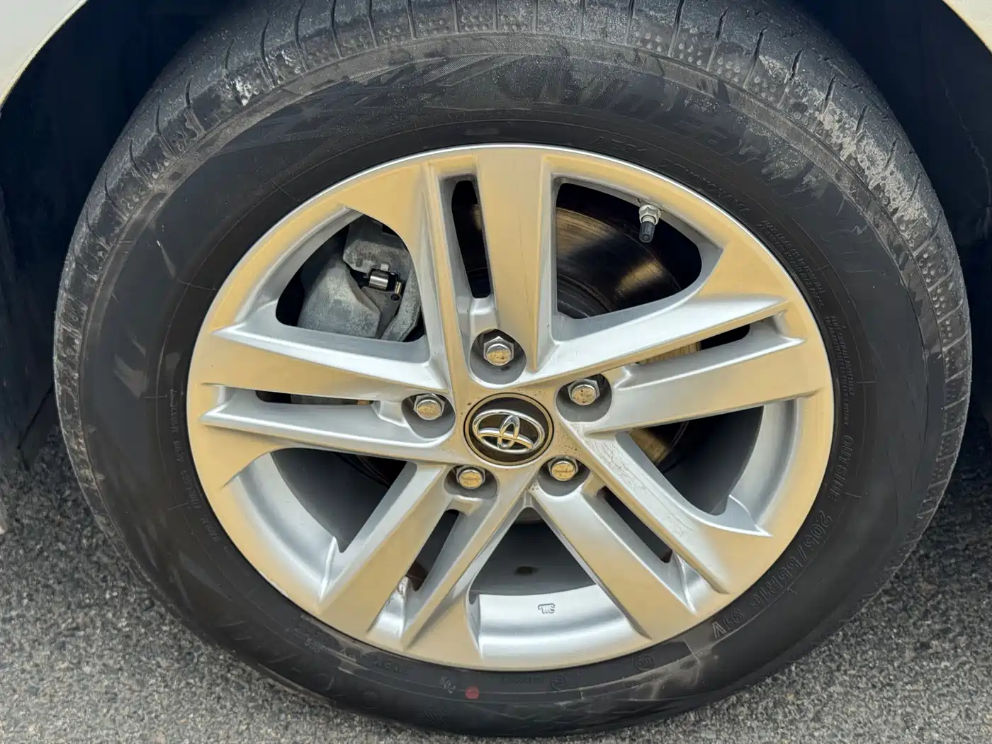 Toyota Levin 2023 185T CVT Luxury фото 4