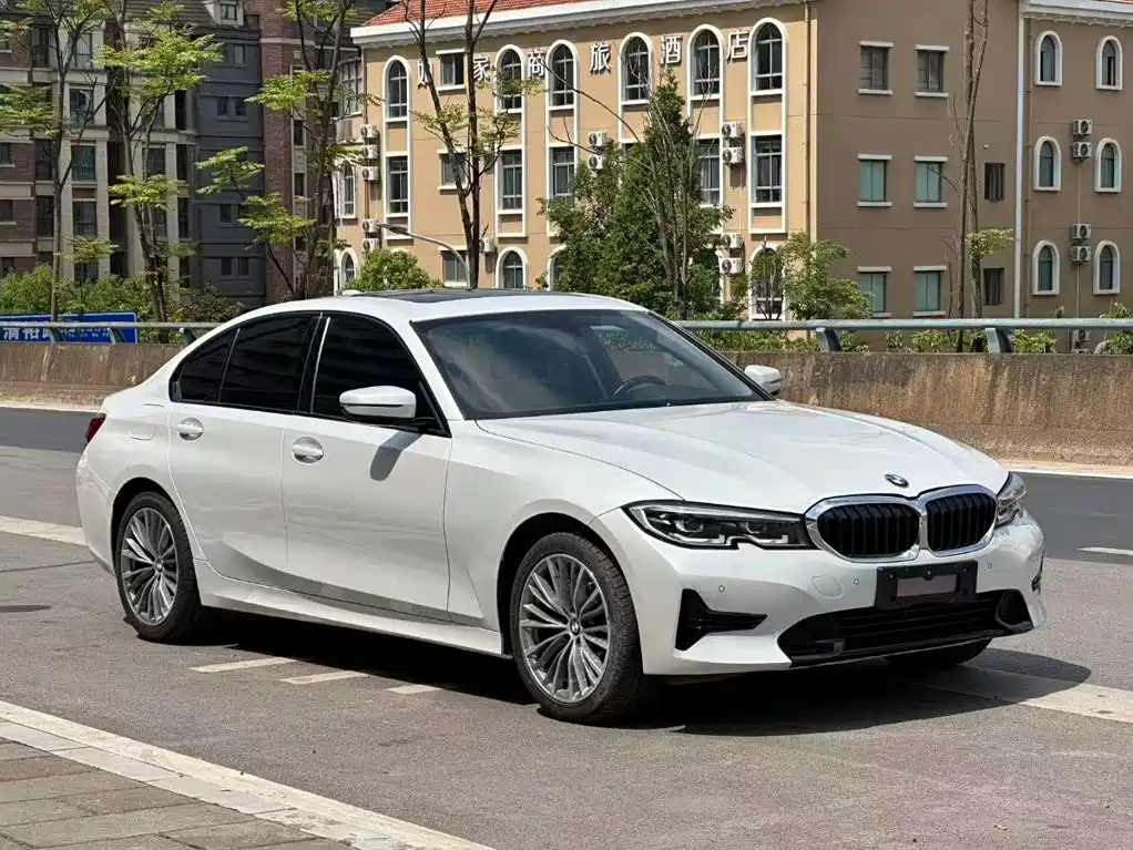 BMW 3 Series 2022 320i Sport Package