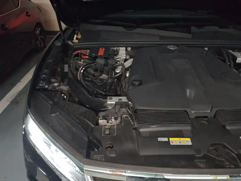 Volkswagen Touareg 2023 2.0TSI R-Line Edition фото 21
