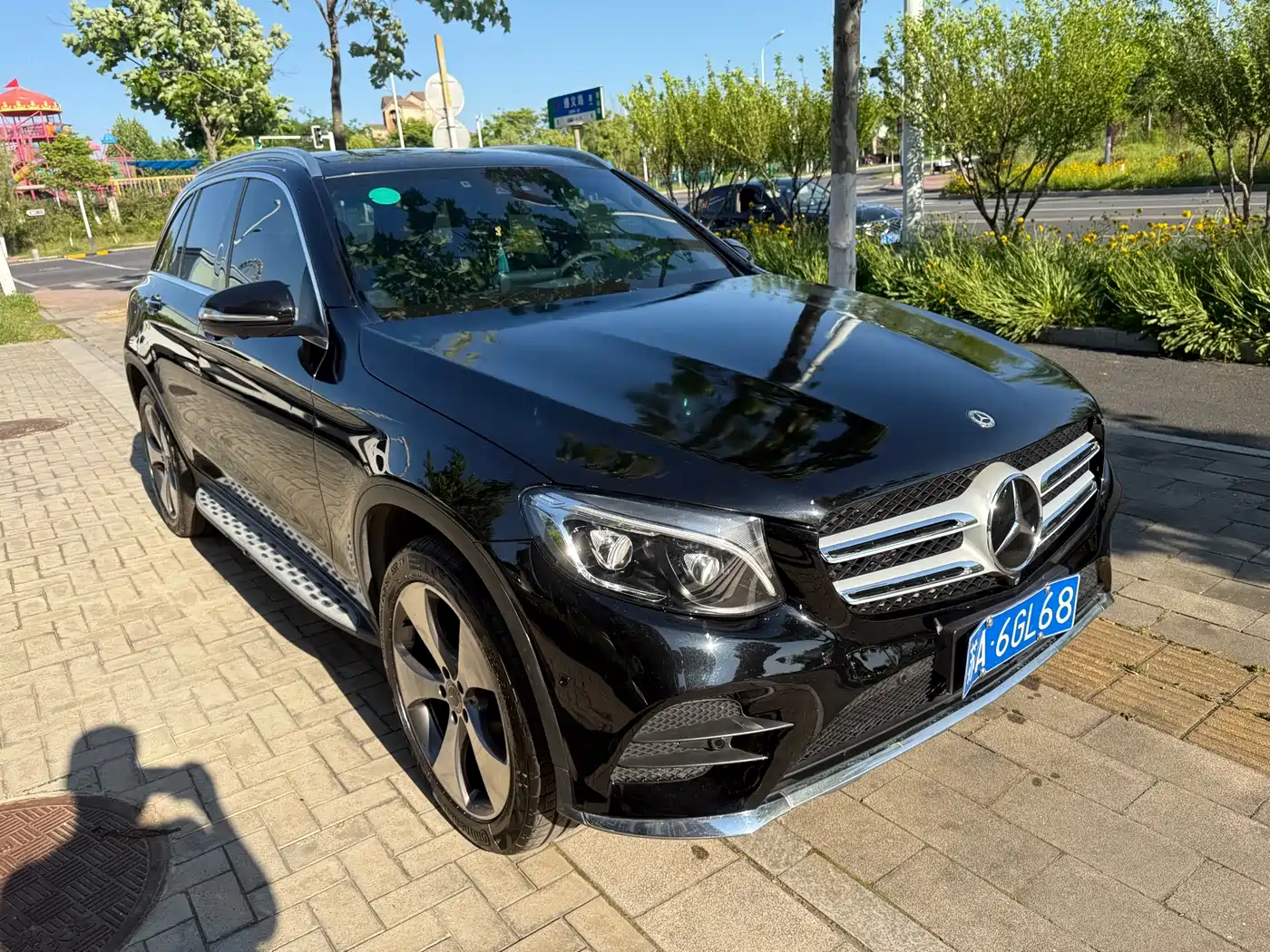 Mercedes-Benz GLC 2017 GLC 300 4MATIC Luxury фото 3