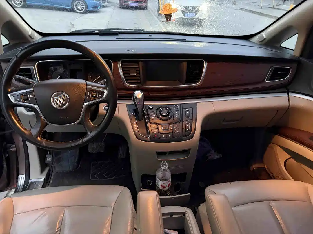 Buick GL8 2018 28T Luxury Model China VI фото 6