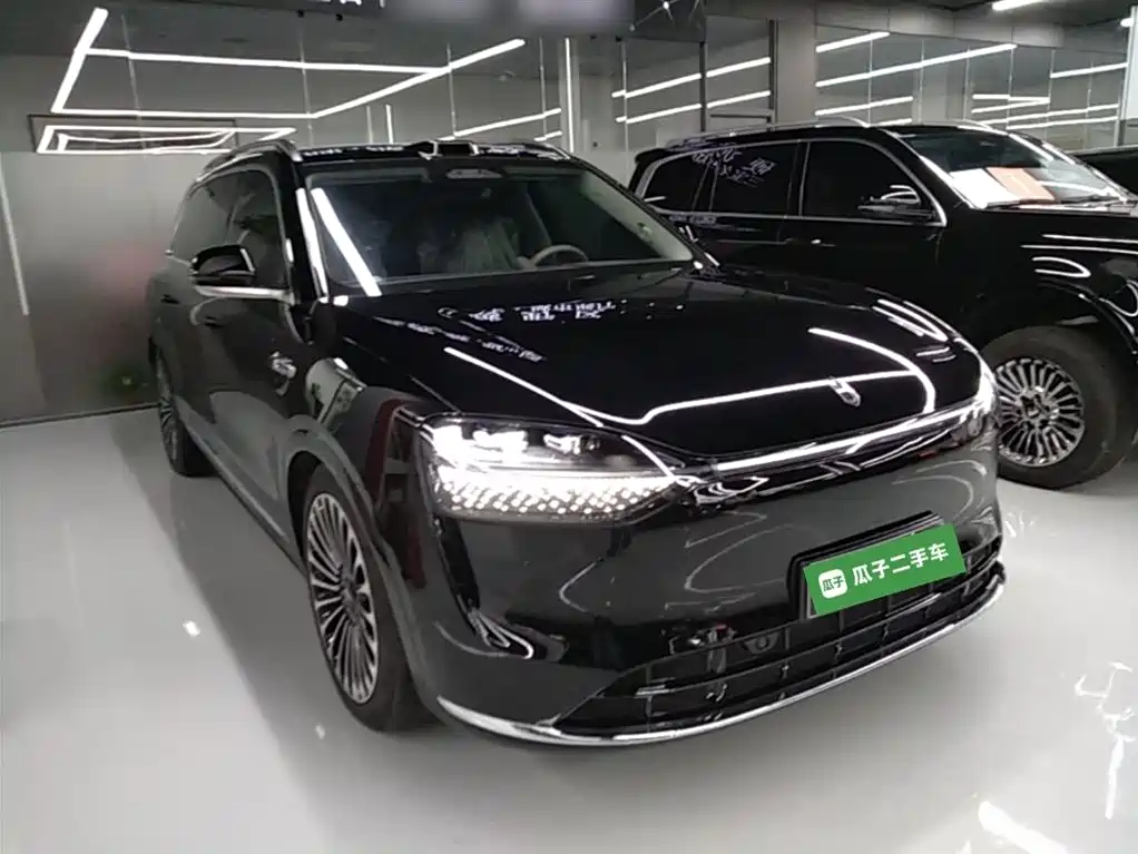 AITO Wenjie AITO M9 2025 Extended Range Ultra 52kWh 5-Seater фото 4