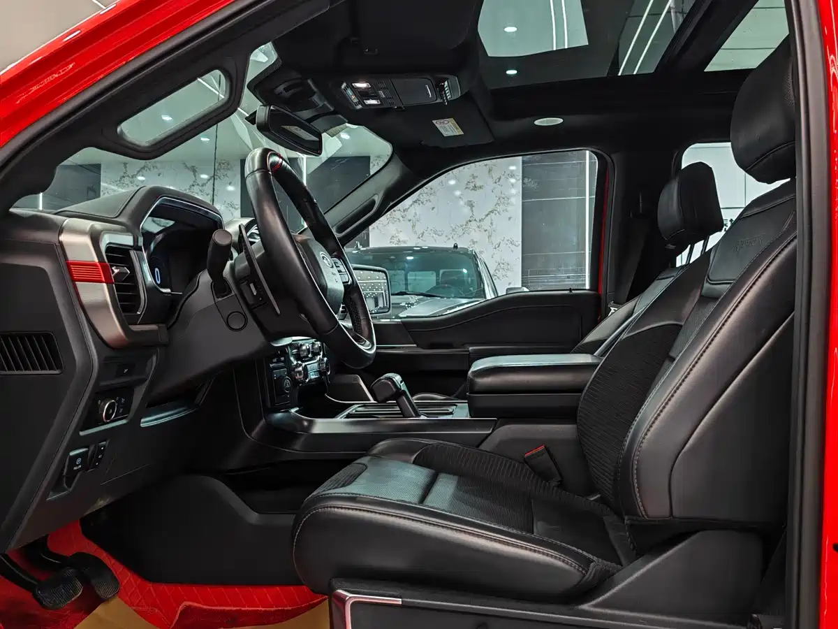 FORD F-150 RAPTOR