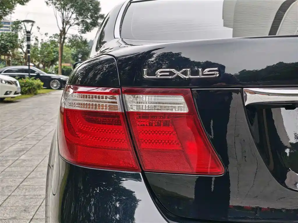 Lexus LS 2006 460L фото 13