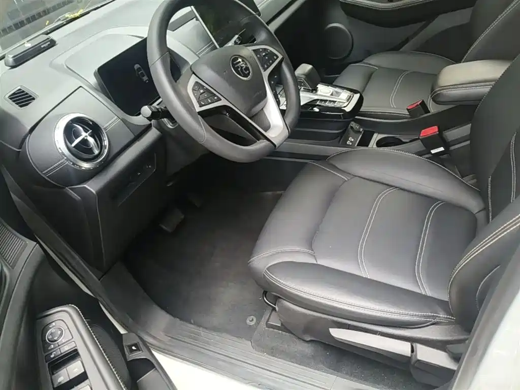 BYD Yuan New Energy 2019 EV535 High Energy Navigation Edition фото 15