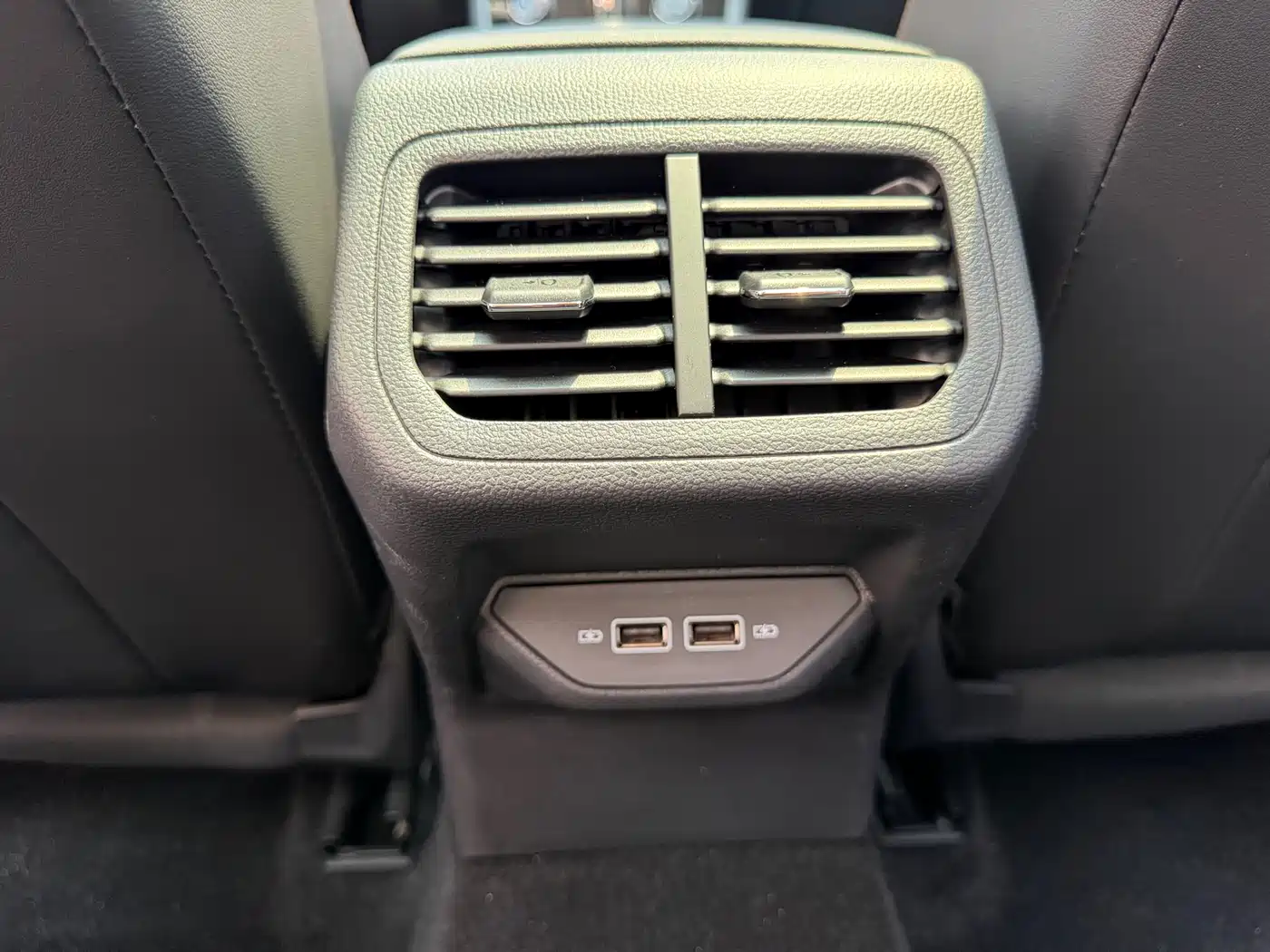 Volkswagen Bora 2023 200TSI DSG Smart Edition фото 17
