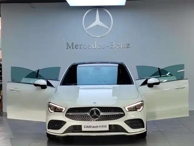 Mercedes-Benz CLA (Import) 2021 CLA 200 — фото 2