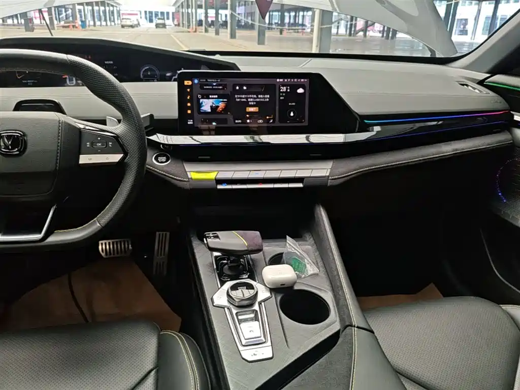CHANGAN UNI-V
