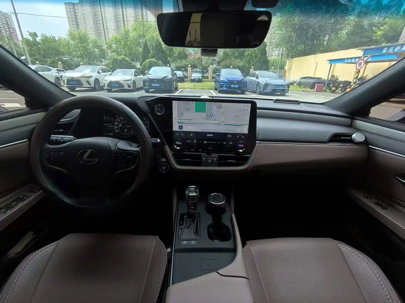 Lexus ES 2026 2025 200 Ultimate Edition