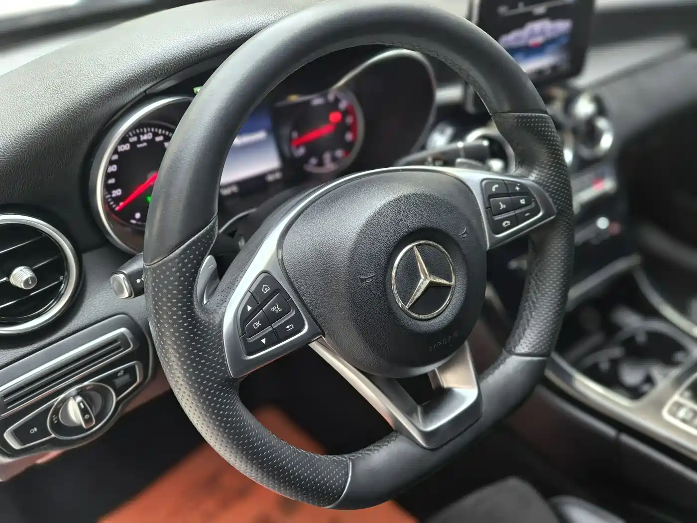 Mercedes-Benz C-Class 2017 Facelift C 200 Sport Edition фото 9
