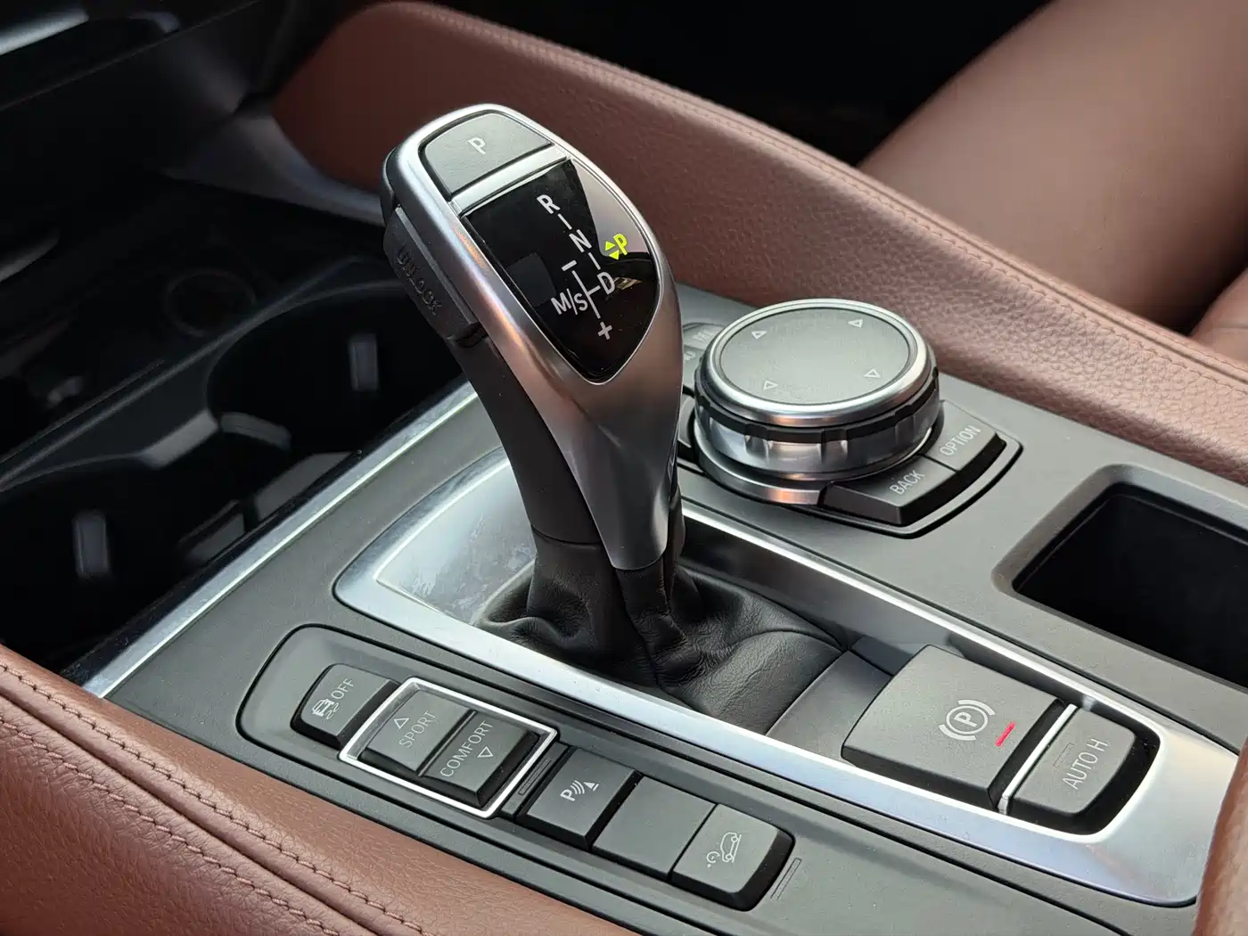 BMW X6 2015 xDrive35i Luxury Model фото 14