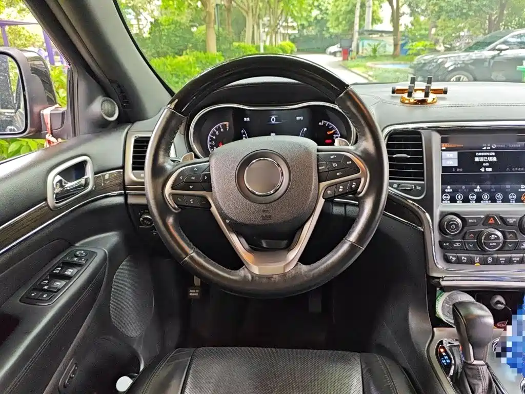 Jeep Grand Cherokee (Import) 2019 2017 3.6L Luxury Navigation Edition