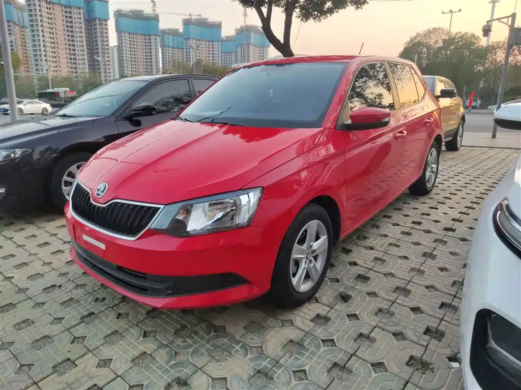 Škoda Fabia 2017 1.4L Auto Car Enjoy Edition