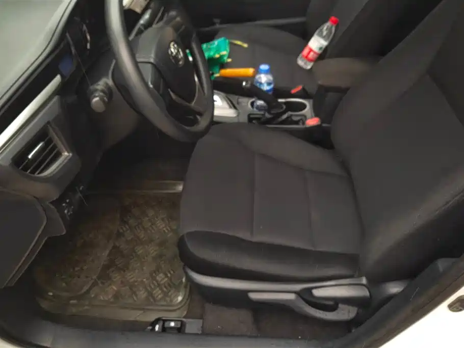 Toyota Levin 2016 1.6G CVT Elite Edition фото 9