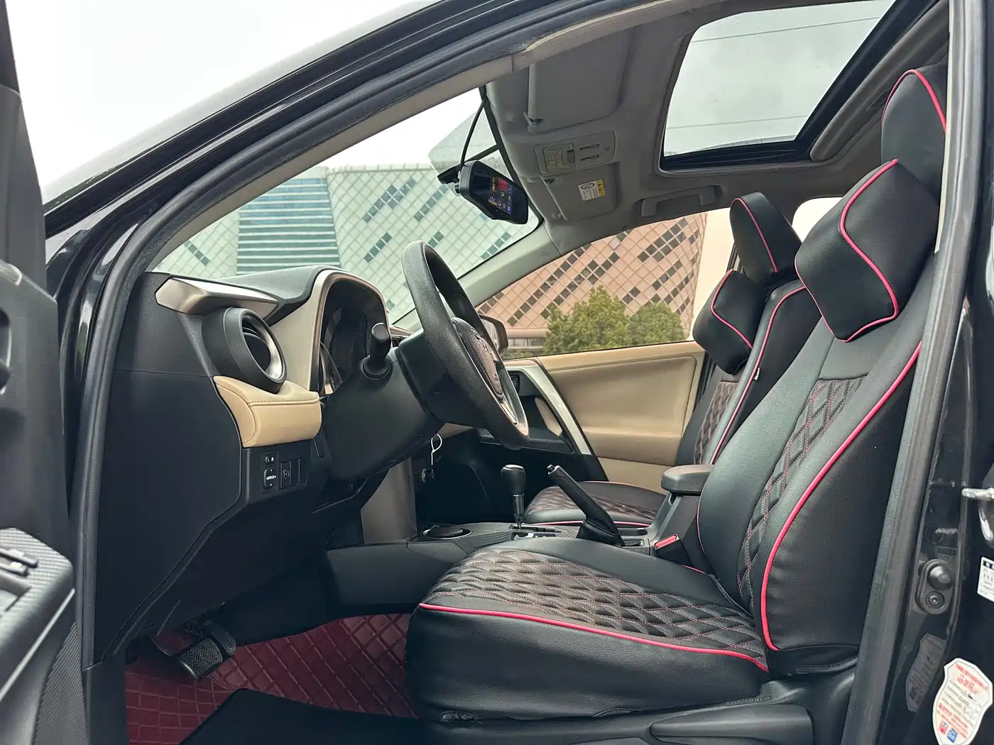 Toyota RAV4 Rongfang 2015 2.0L CVT 2WD Trend Edition фото 10