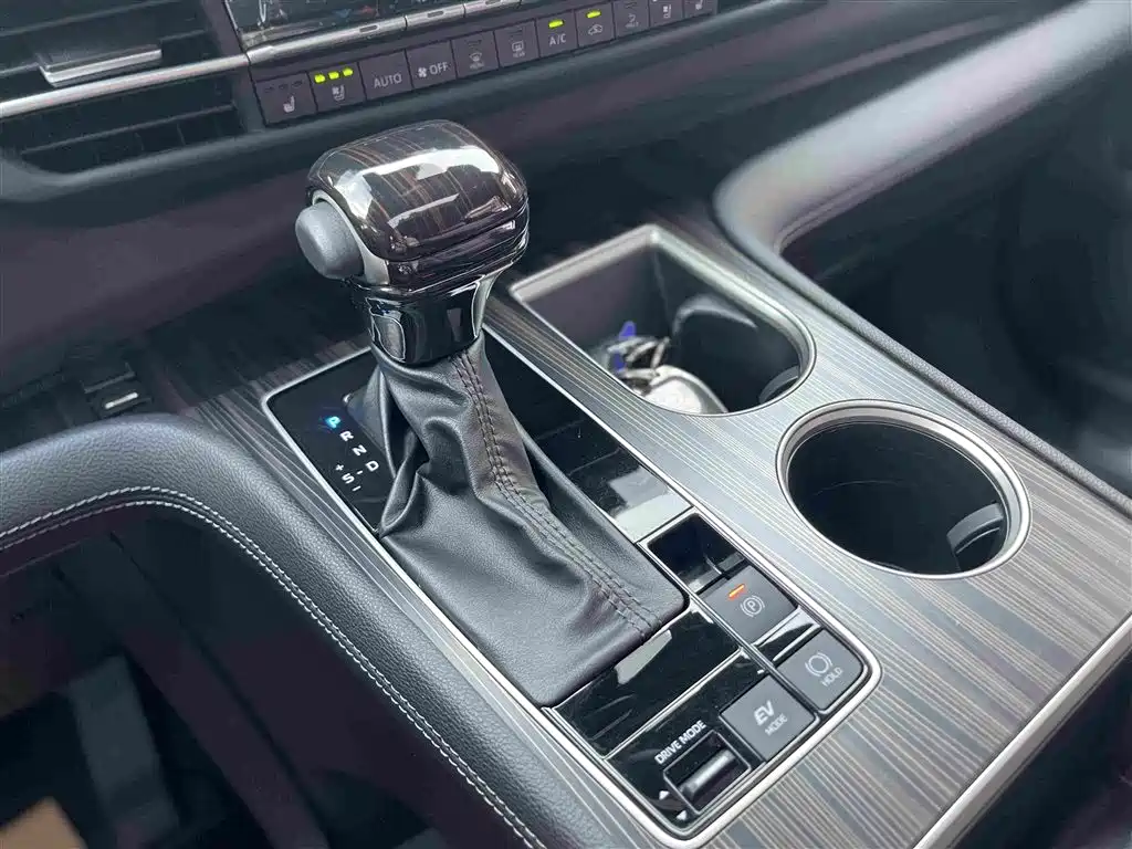 Фото 26 - Toyota Sienna
