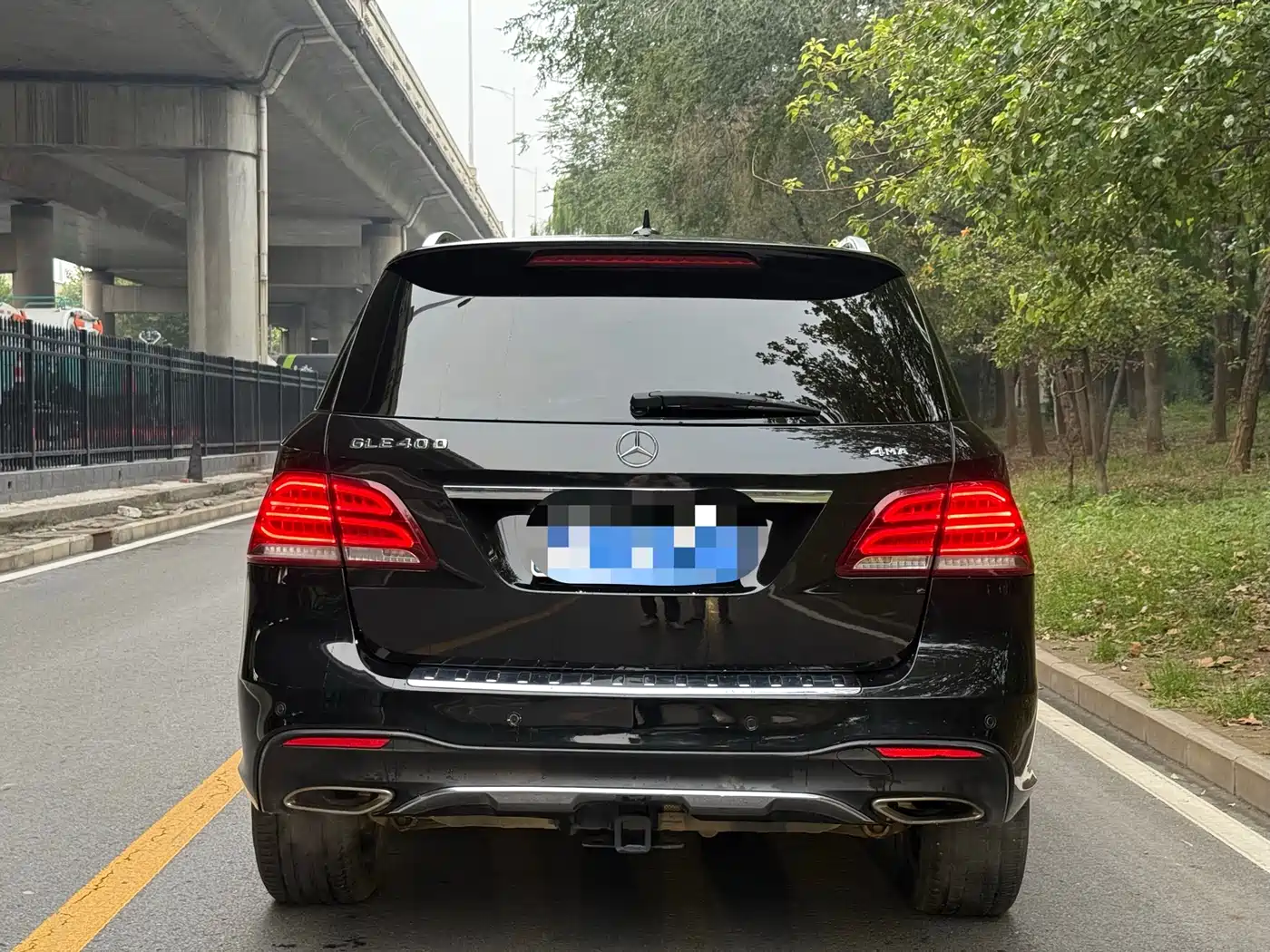 Mercedes-Benz GLE 2018 GLE 400 4MATIC Ultimate Edition фото 4