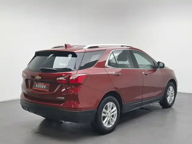 Chevrolet Equinox 2018 535T Automatic Control Edition — фото 2