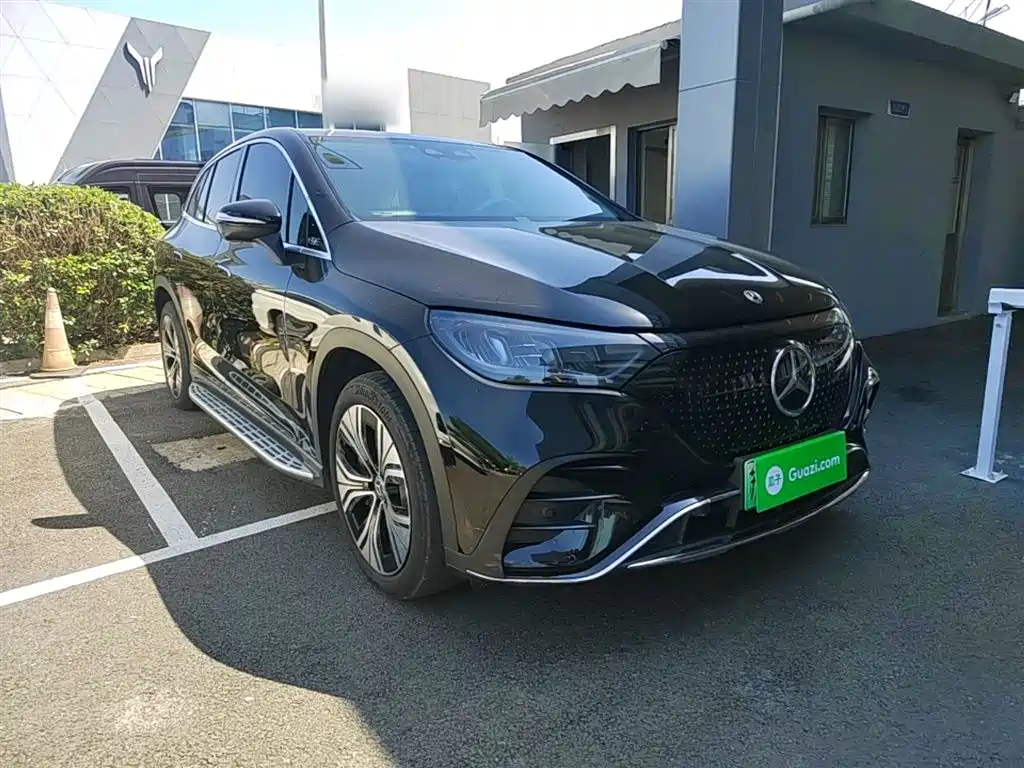 Mercedes-Benz EQE SUV 2023 350 4MATIC Luxury Edition фото 4